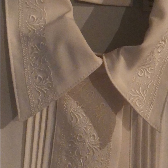 Jaclyn Smith blouse - Picture 3 of 3